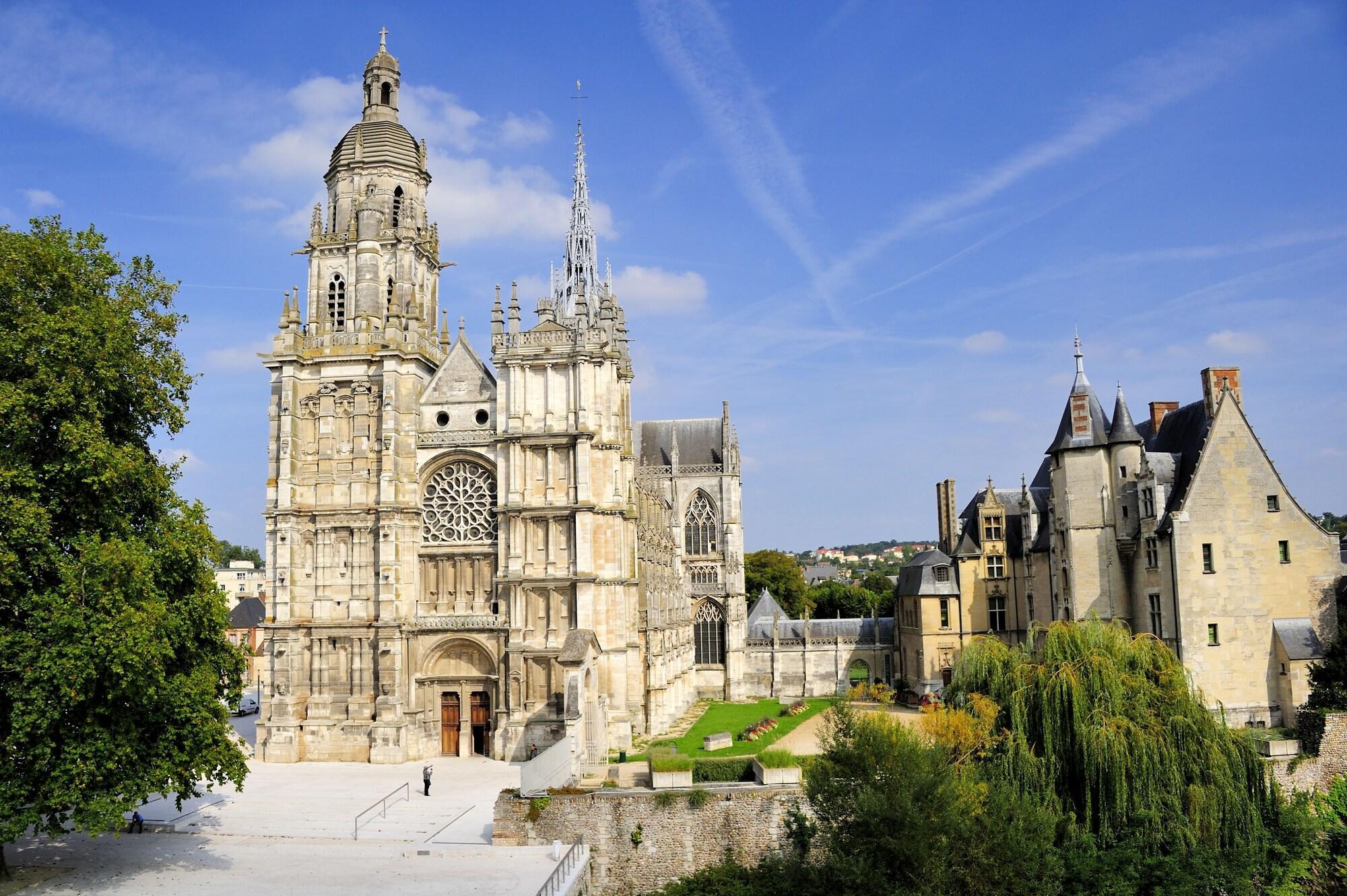 Greet Hotel Evreux Centre - Route De Normandie By Accor Kültér fotó